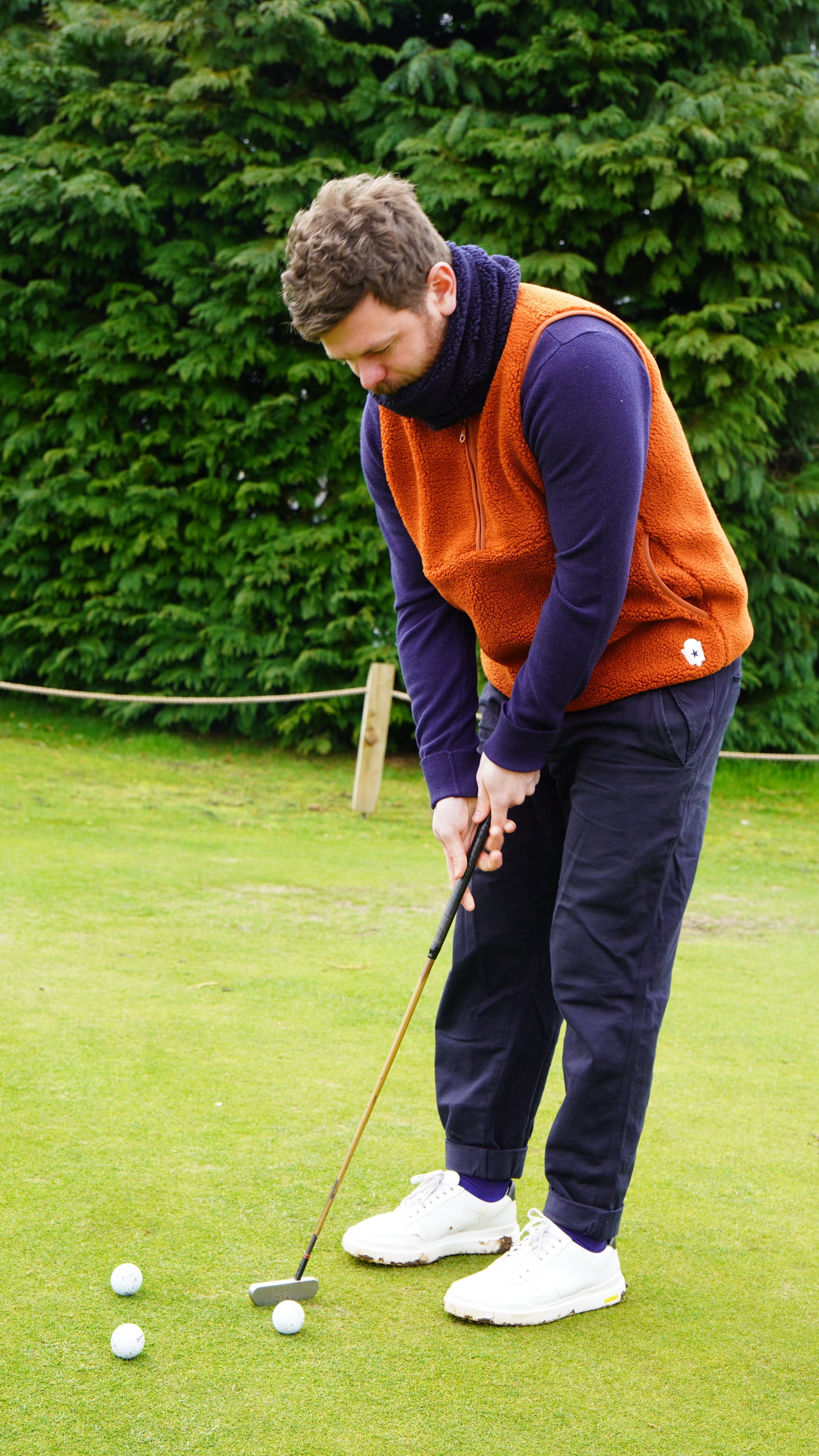 Sounder Golf | Sounder Golf | Clothing | Fleeces | Himalayas Overhead Gilet - Rust | Outerwear