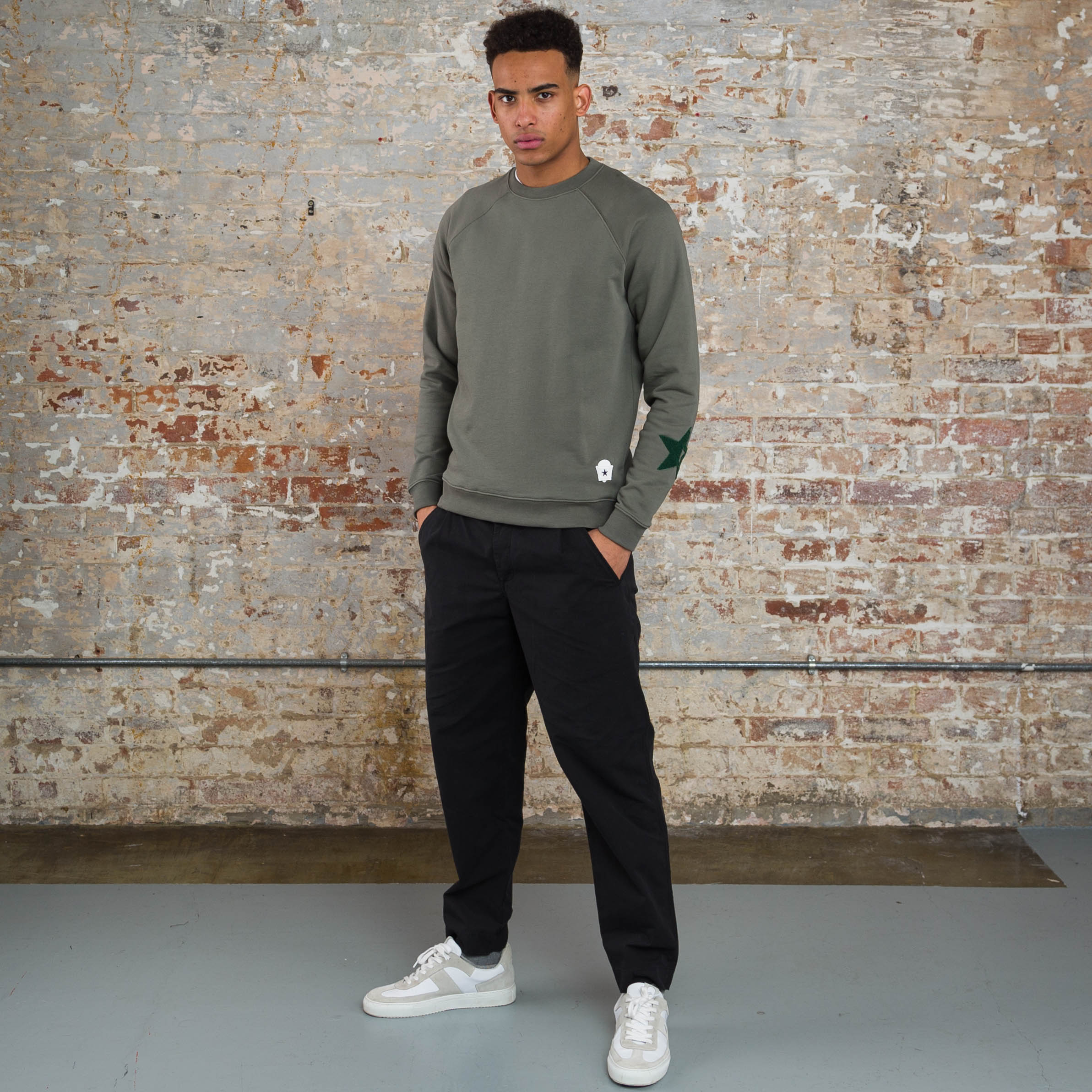 Sounder Golf | Sounder Golf | Clothing | Sweats| Raglan Star Sweat - Olive | Knits & Sweats