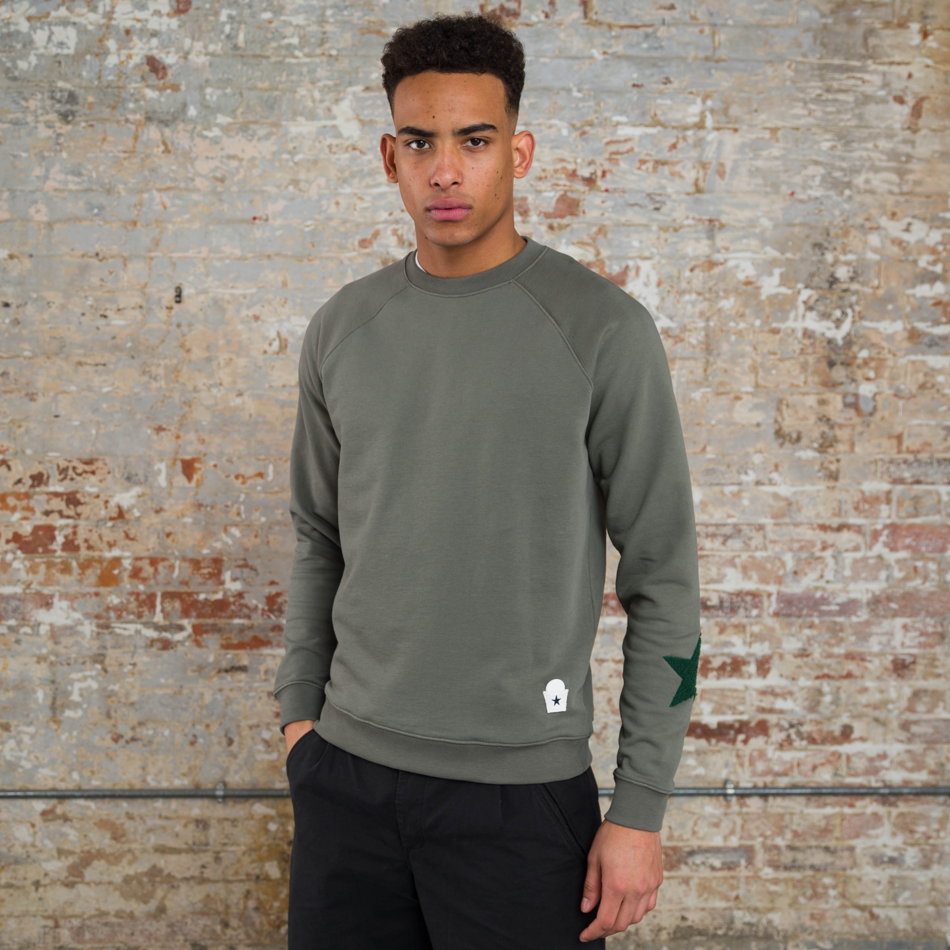 Sounder Golf | Sounder Golf | Clothing | Sweats| Raglan Star Sweat - Olive | Knits & Sweats