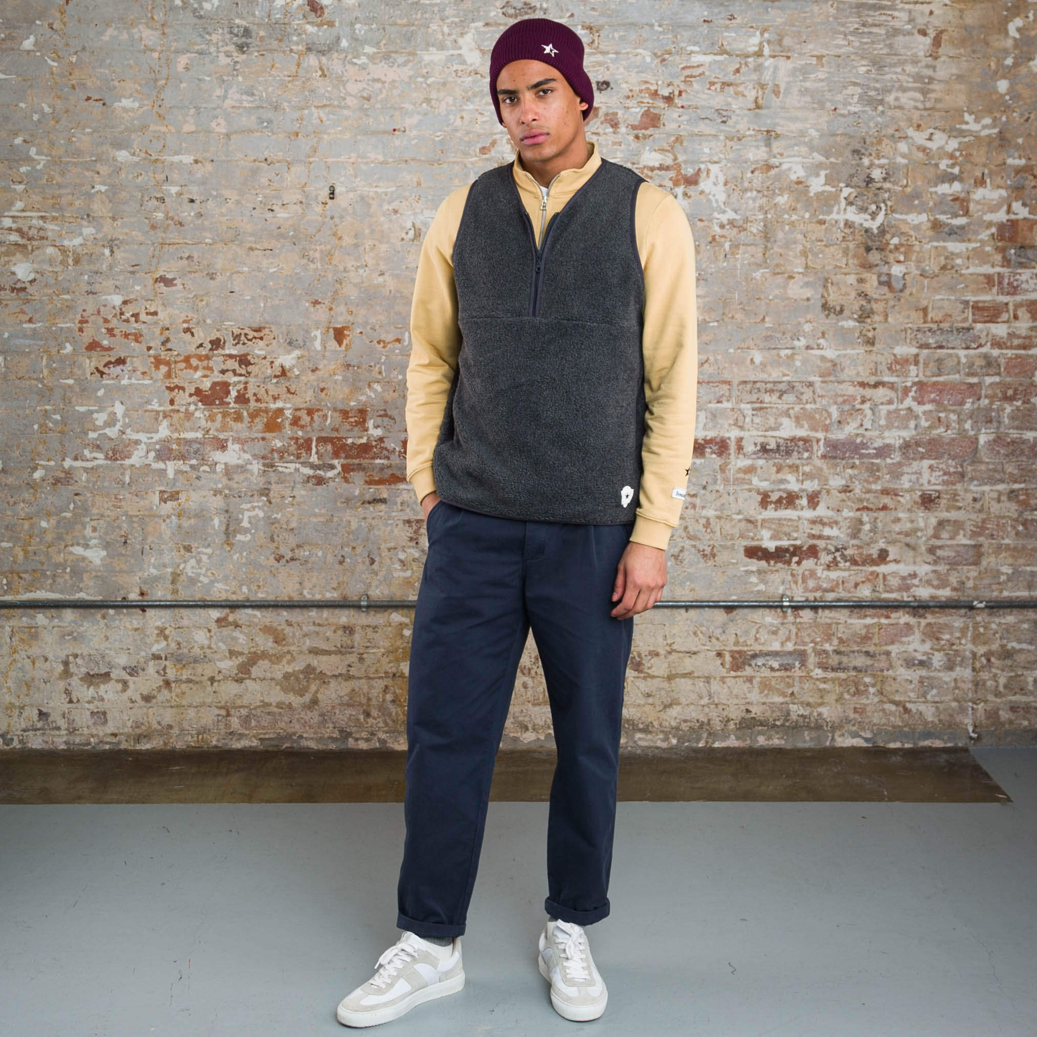 Sounder Golf | Sounder Golf | Clothing | Fleeces | Himalayas Overhead Gilet - Charcoal | Outerwear