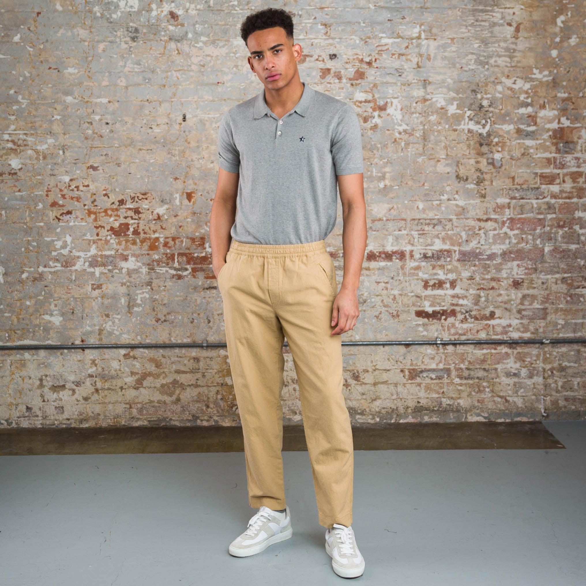 Sounder Golf | Sounder Golf | Clothing | Trousers | Drawcord Good Walk Chino - Tan Linen | Trousers & Shorts