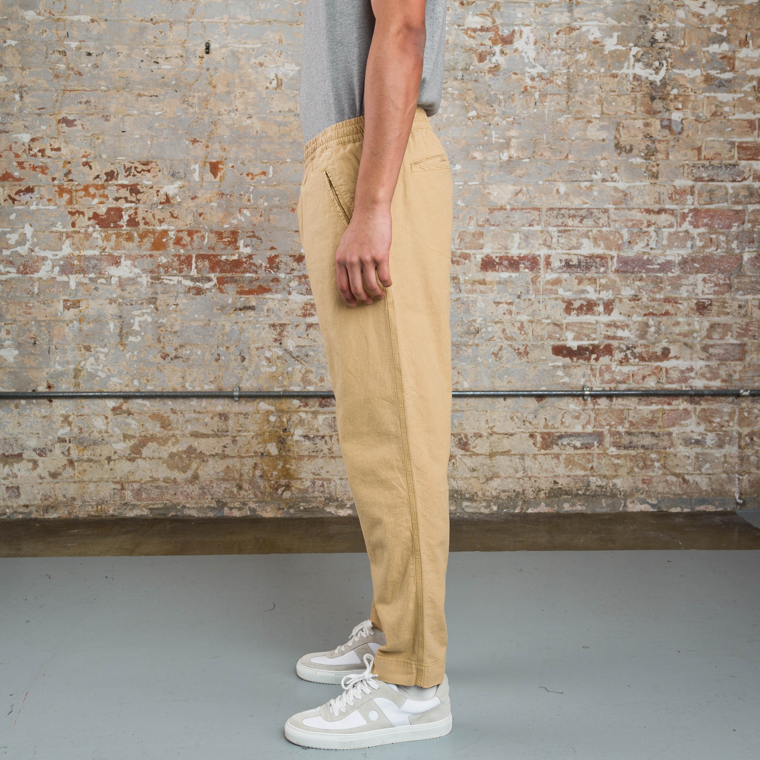 Sounder Golf | Sounder Golf | Clothing | Trousers | Drawcord Good Walk Chino - Tan Linen | Trousers & Shorts