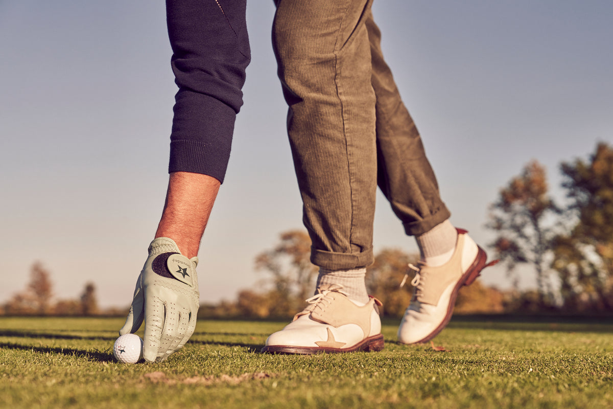 Premium cabretta leather golf gloves from Sounder
