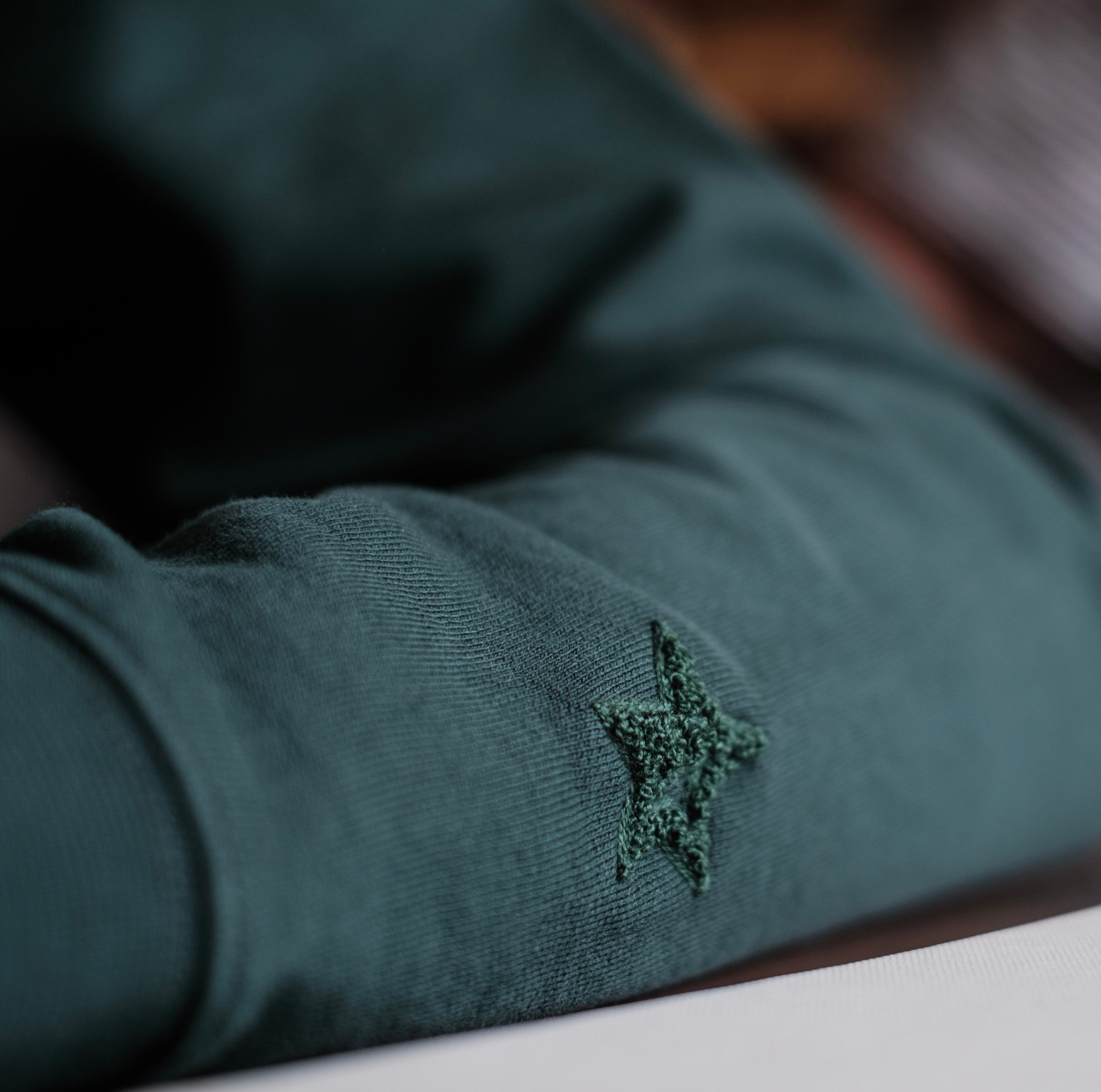 Sounder Golf | Sounder Golf | Clothing | Sweats| Raglan Star Sweat - Olive | Knits & Sweats