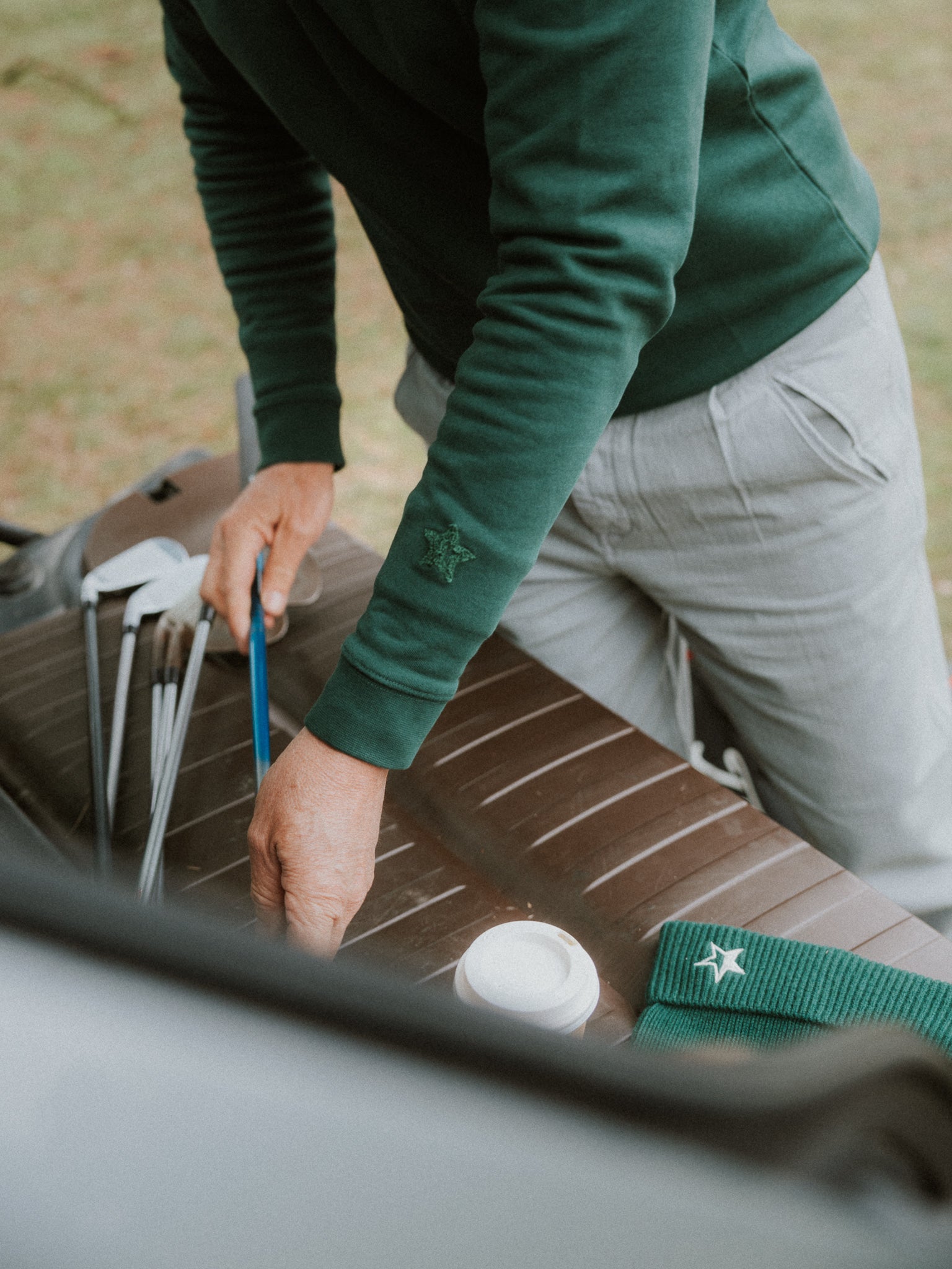 Raglan Star Sweat - Dark Green