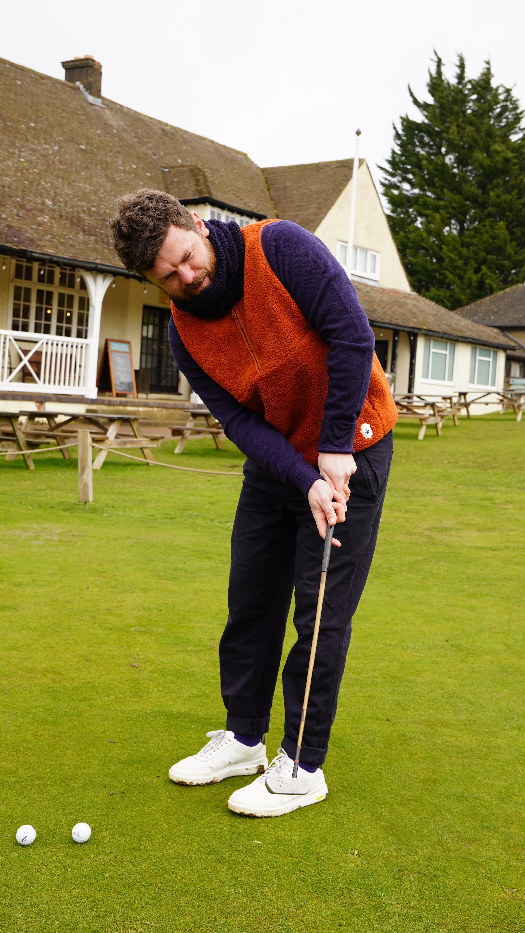 Sounder Golf | Sounder Golf | Clothing | Fleeces | Himalayas Overhead Gilet - Rust | Outerwear