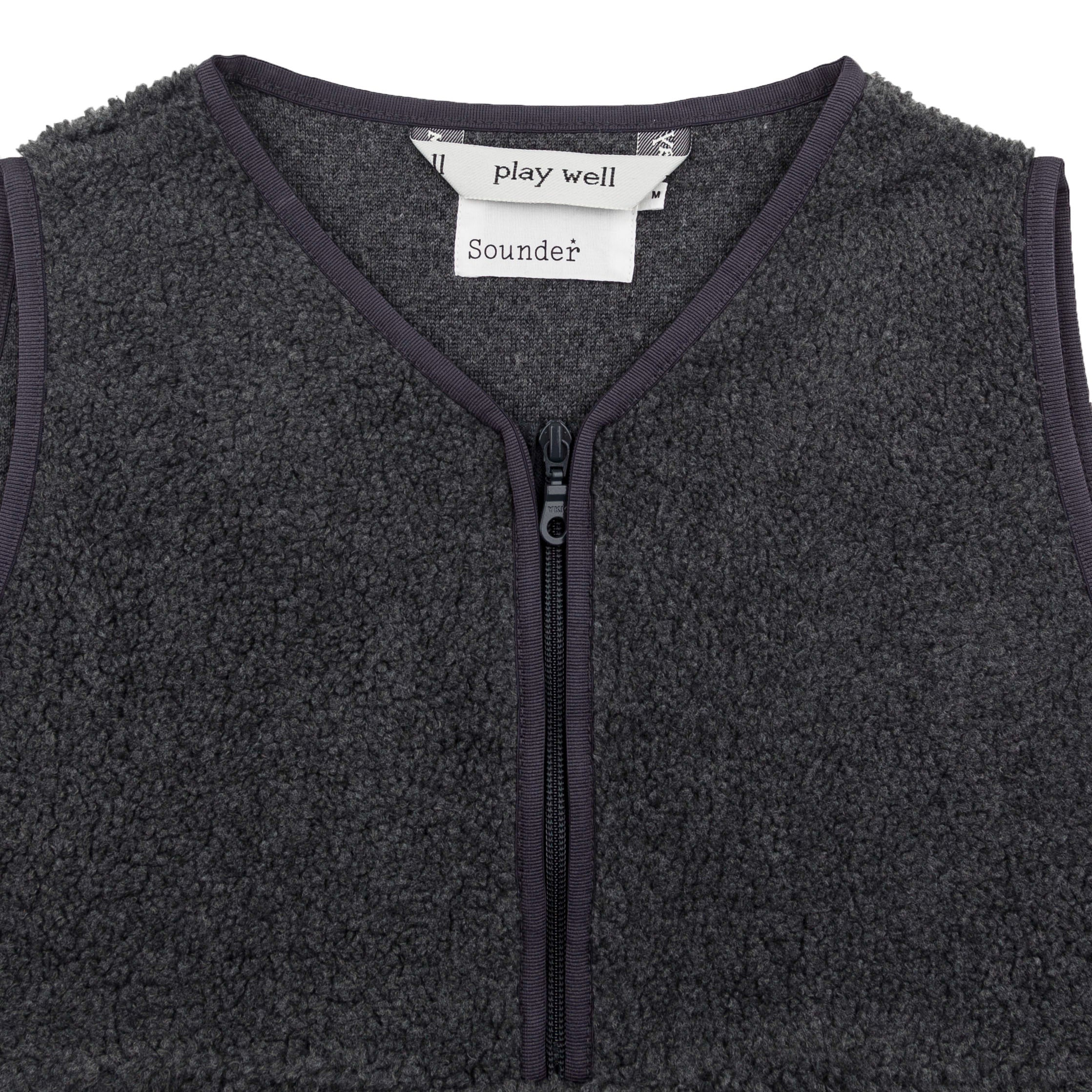 Sounder Golf | Sounder Golf | Clothing | Fleeces | Himalayas Overhead Gilet - Charcoal | Outerwear